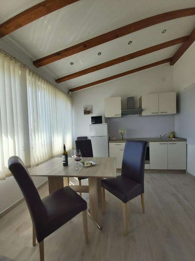 Apartments Adria Jadrija Exterior foto